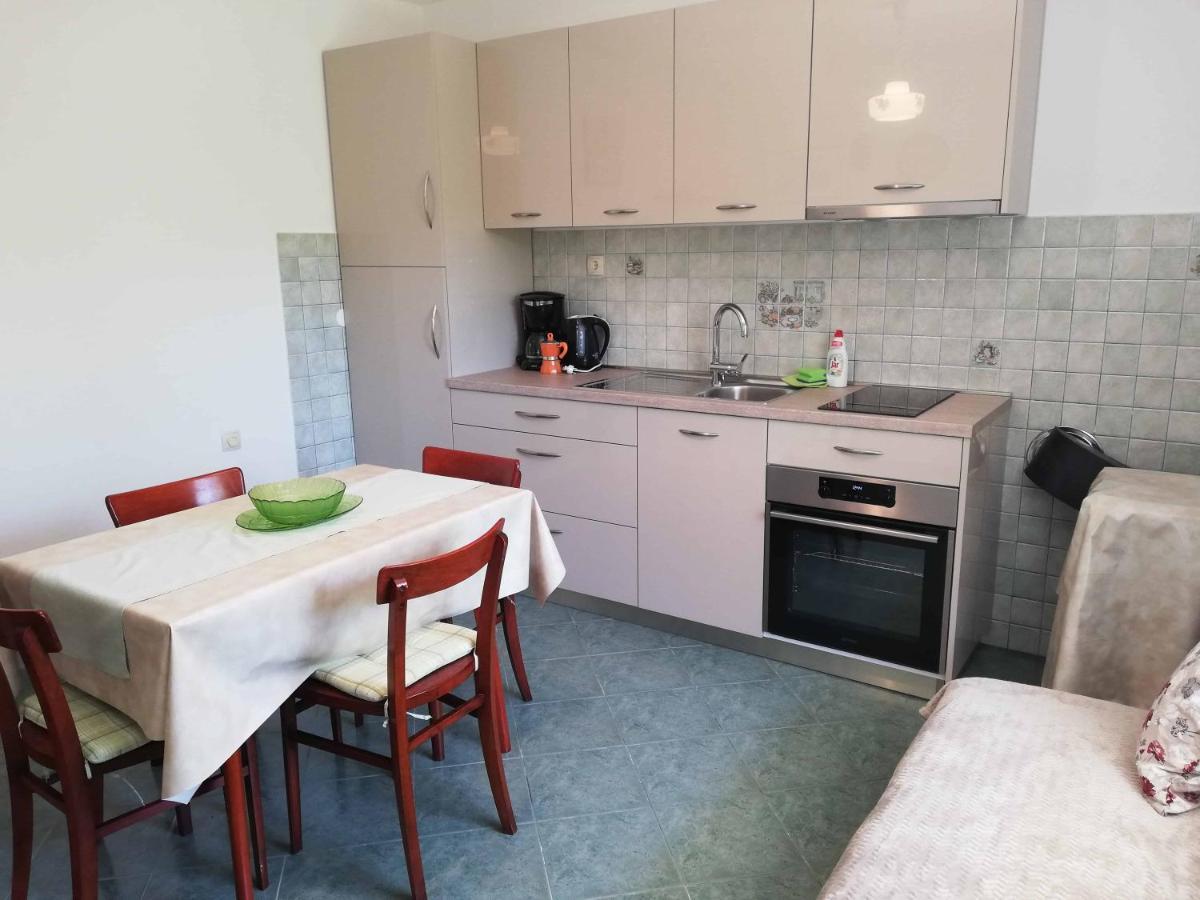 Apartments Sandra Palit Extérieur photo